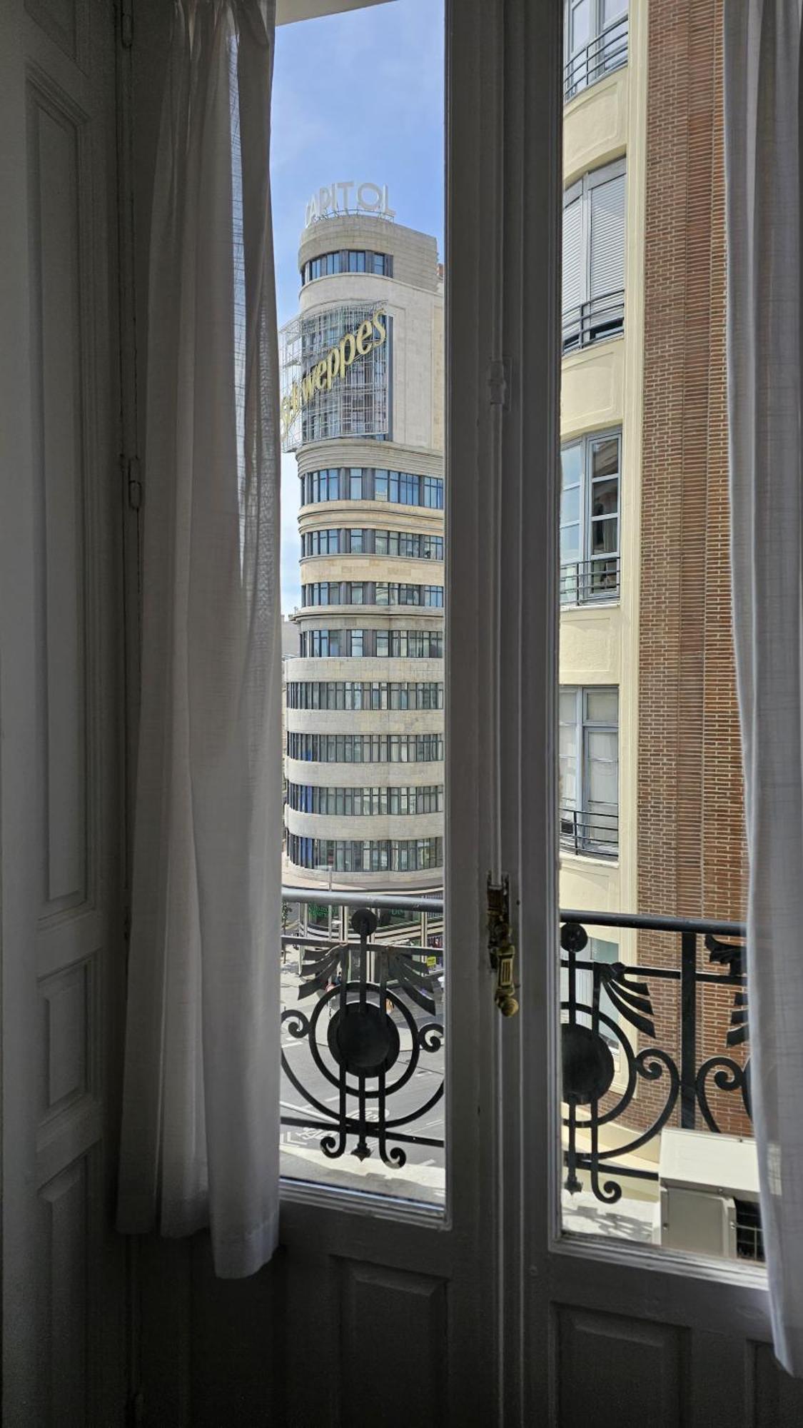Guest House Exito En Madrid Eksteriør billede